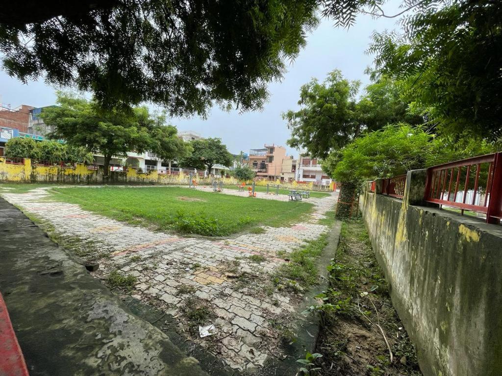 Shree Balaji Homestay Ayodhya Exterior photo
